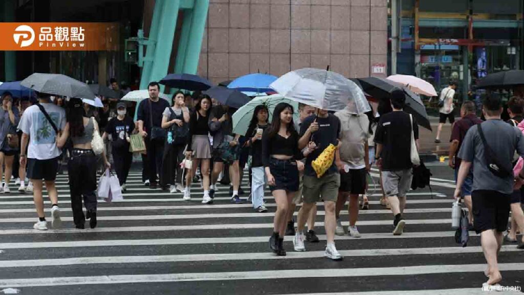 秋意濃！今起轉涼「豪雨炸北台灣」恐又有颱風