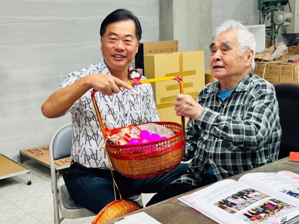 頭城鎮重陽節敬老-鎮長親訪百歲人瑞