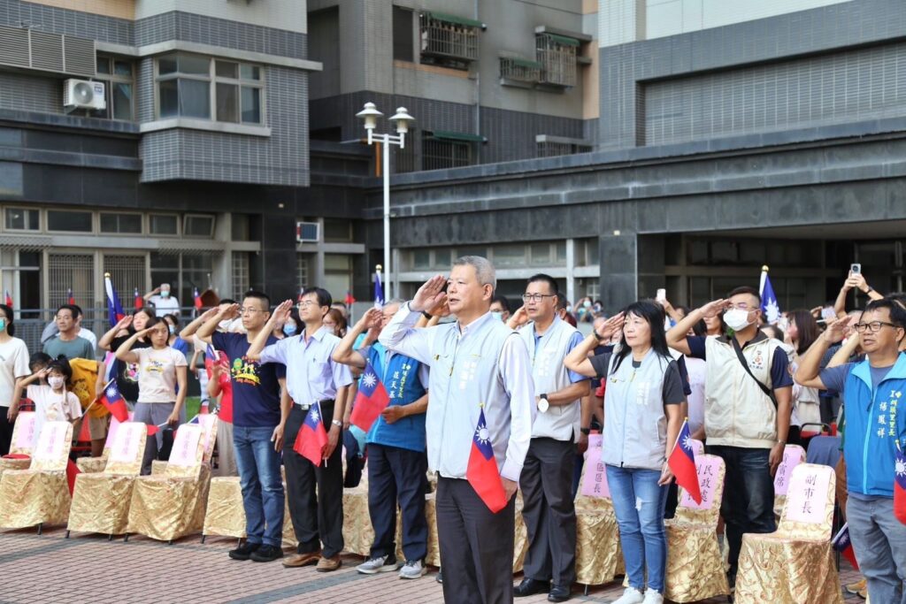 全城喜迎雙十國慶　嘉義市精忠新城、經國新城舉辦升旗典禮