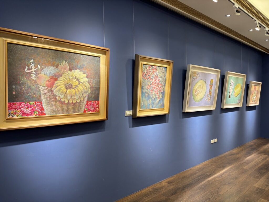 《袞袞繁花》張秀燕膠彩主題藝術展-art365美術館展出至11/17