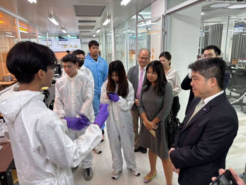 龍華科大致力提升學子專業實務技能-泰國駐台代表肯定辦學成果