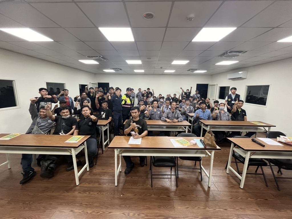 微電車未掛牌11/30起開罰-楊梅警向移工加強宣導 