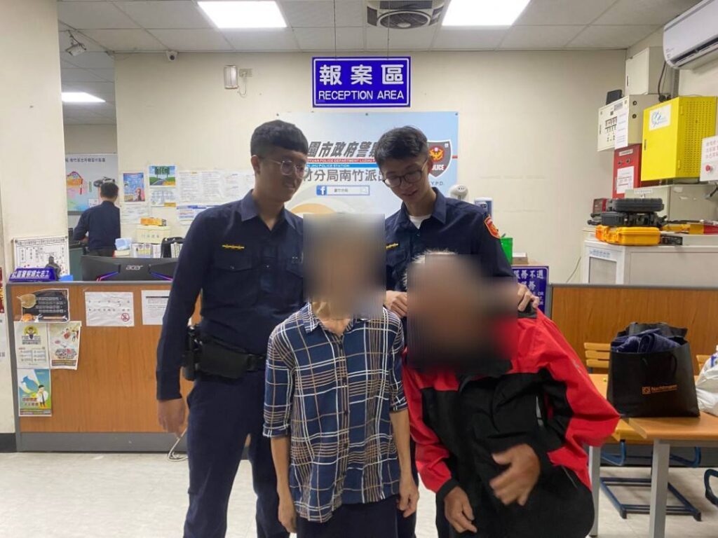 高齡翁迷途呆站路中-蘆竹警拼湊線索助返家