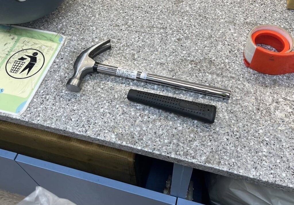 物流公司爆流血衝突！桃園男拿榔頭敲同事頭部-被依殺人未遂送辦