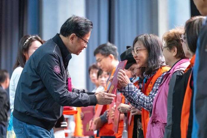 桃園松柏長青大學52期結業典禮-張善政：終生學習讓生活多采多姿