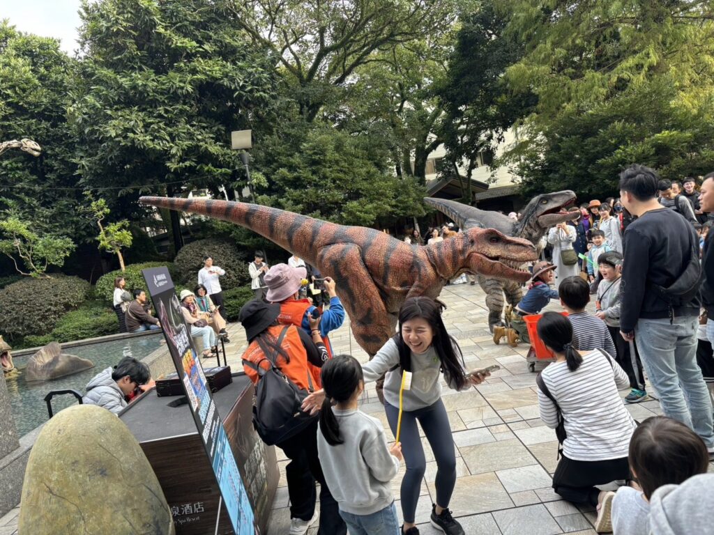 2024年度壓軸企劃-恐龍世界嘉年華「看見恐龍！叢林快閃見面會」