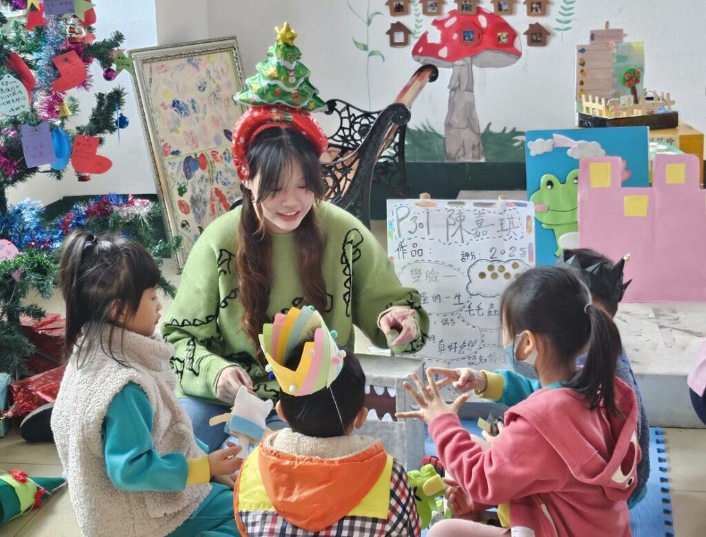新生醫專幼保科舉辦教具成果展-幼童評選激發創意