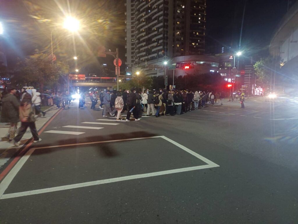 五月天今起桃園棒球場開唱-桃警曝二階段交管措施