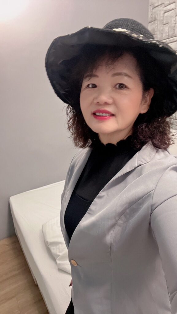 從阿姨變小姐！盧映安感謝信賴眼科解決老花困擾-讓她重拾青春與自信