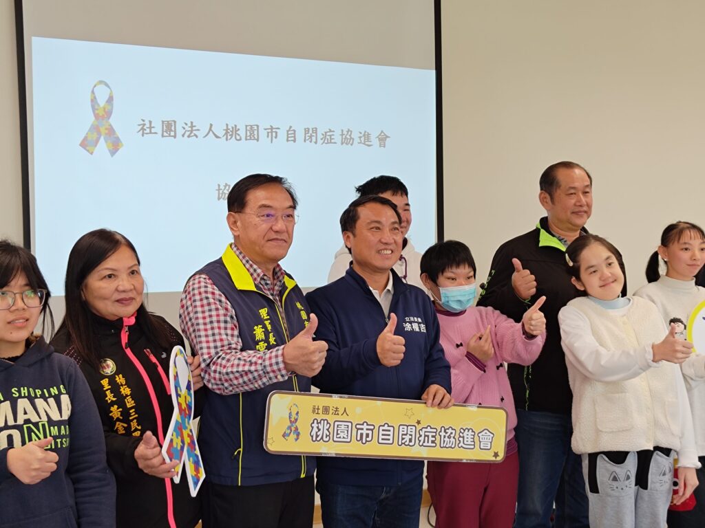 涂權吉農曆年前送暖-支持桃園自閉症協進會「龍梅工坊」年節禮盒 