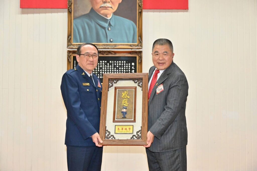 不動產公會助力維護治安-致贈桃園警局150萬慰問金