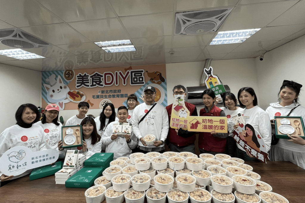 企業愛心大放送-natural10捐鮮食-助流浪毛寶貝圍爐迎新年