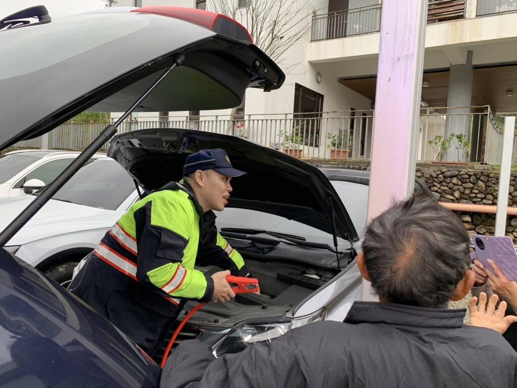 過年泡溫泉1原因無法返家-大溪警及時解圍