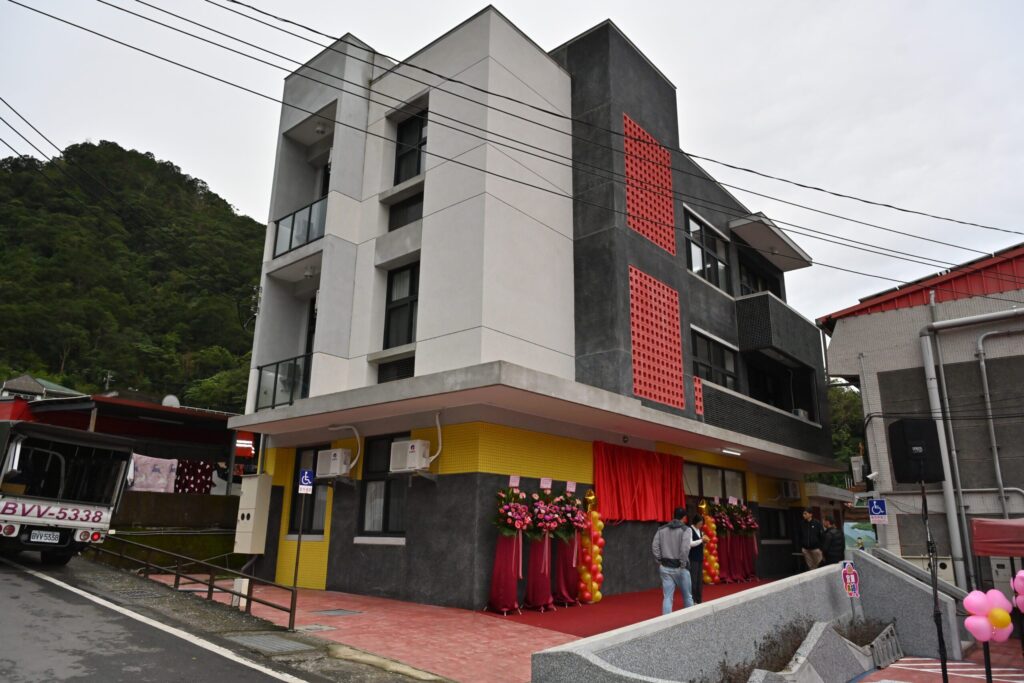 提供偏鄉教師優質住宿環境-金洋國民小學教職員工宿舍落成