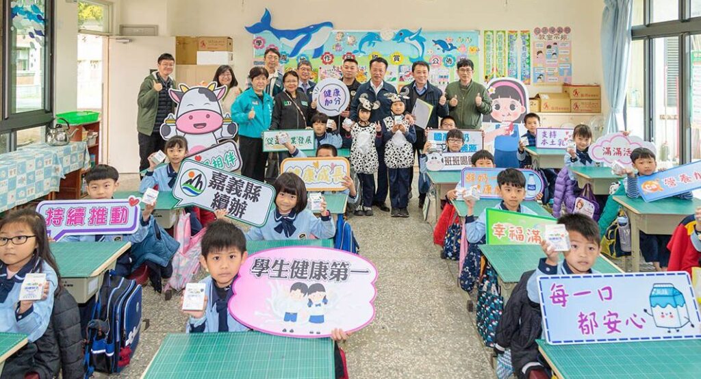 嘉縣供應牛羊豆奶補充營養　近3萬學子受惠