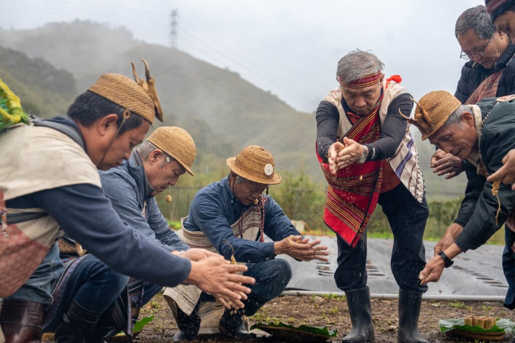 復興區小米播種祭登場 百人撒下種子傳承泰雅文化 - 台北郵報 | The Taipei Post