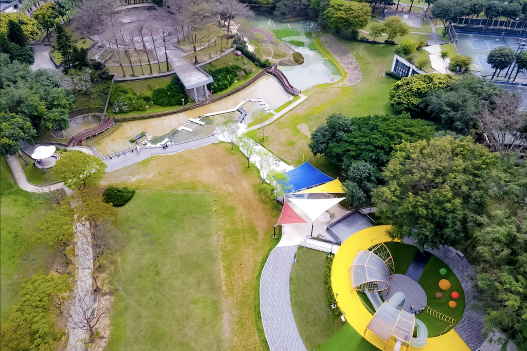 陽明公園華麗變身-全新兒童遊戲場啟用-市民享受安心舒適新環境
