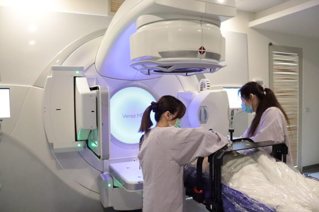 婦女乳房腫脹疼痛-檢查醫師發現竟是罕見的肺癌轉移