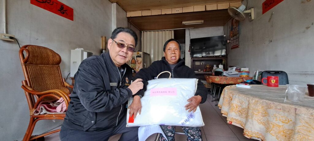冷氣團來襲-新竹榮服處關懷弱勢年長榮民及遺眷