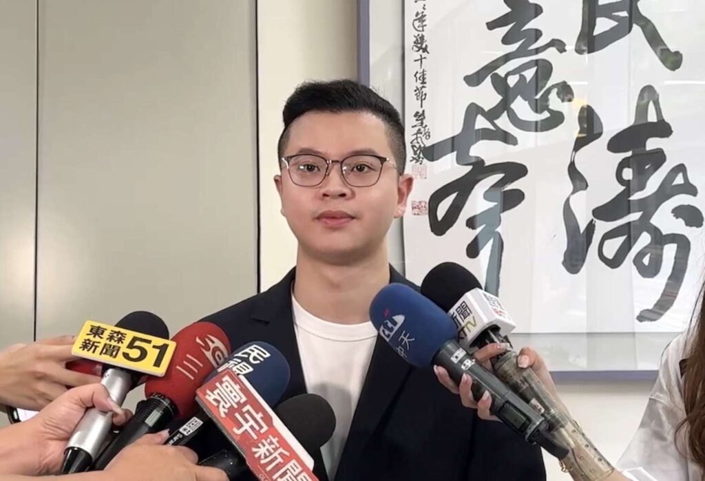 凌濤批民進黨「綠色恐怖」-打壓青年言論自由