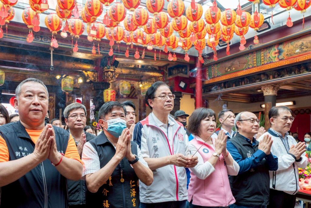 媽祖聖誕不忘行善！桃園宮廟捐物資支援弱勢-張善政感謝送暖