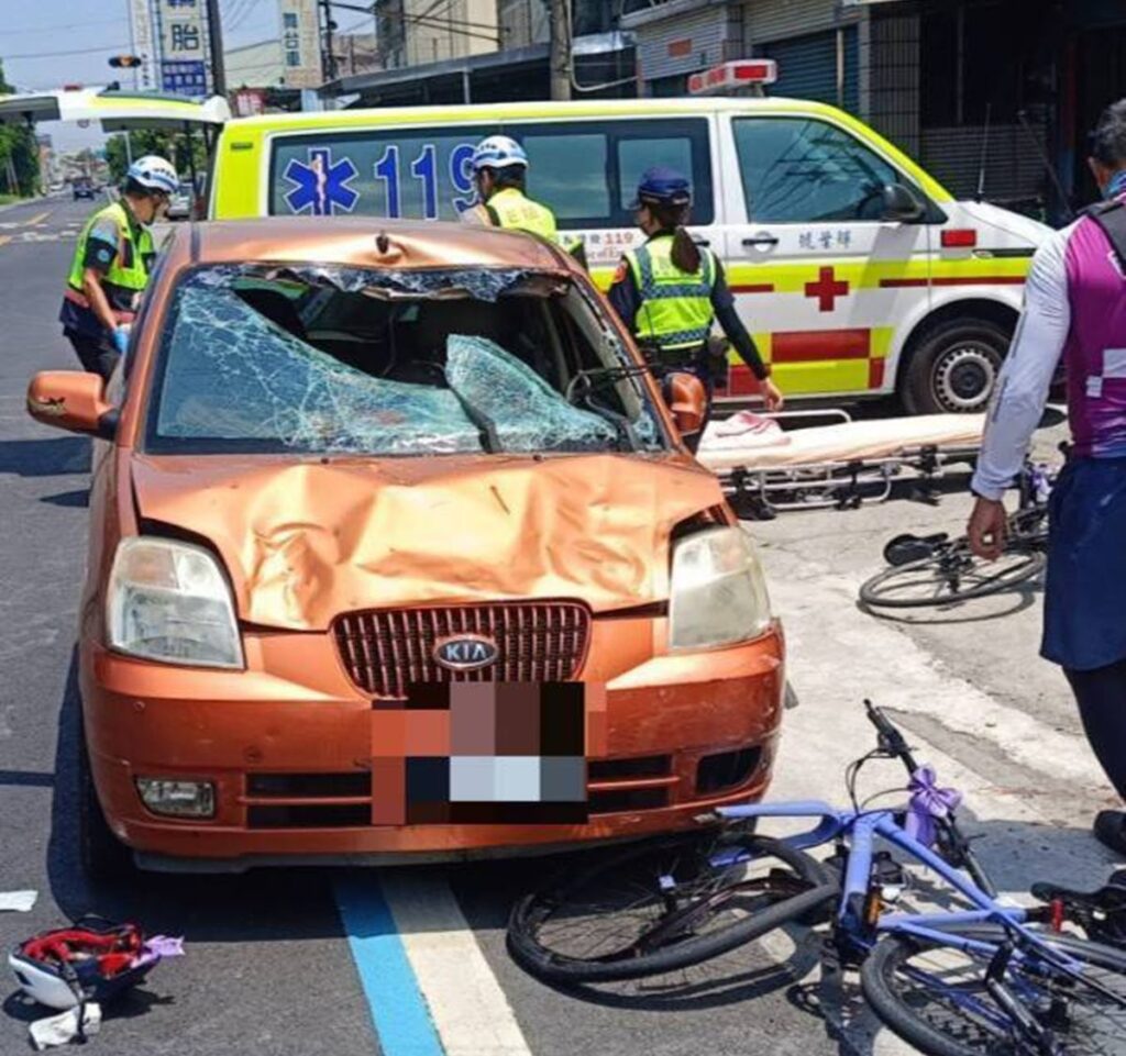 康橋單車環島行經埤頭發生車禍意外　８名送醫1名傷勢嚴重