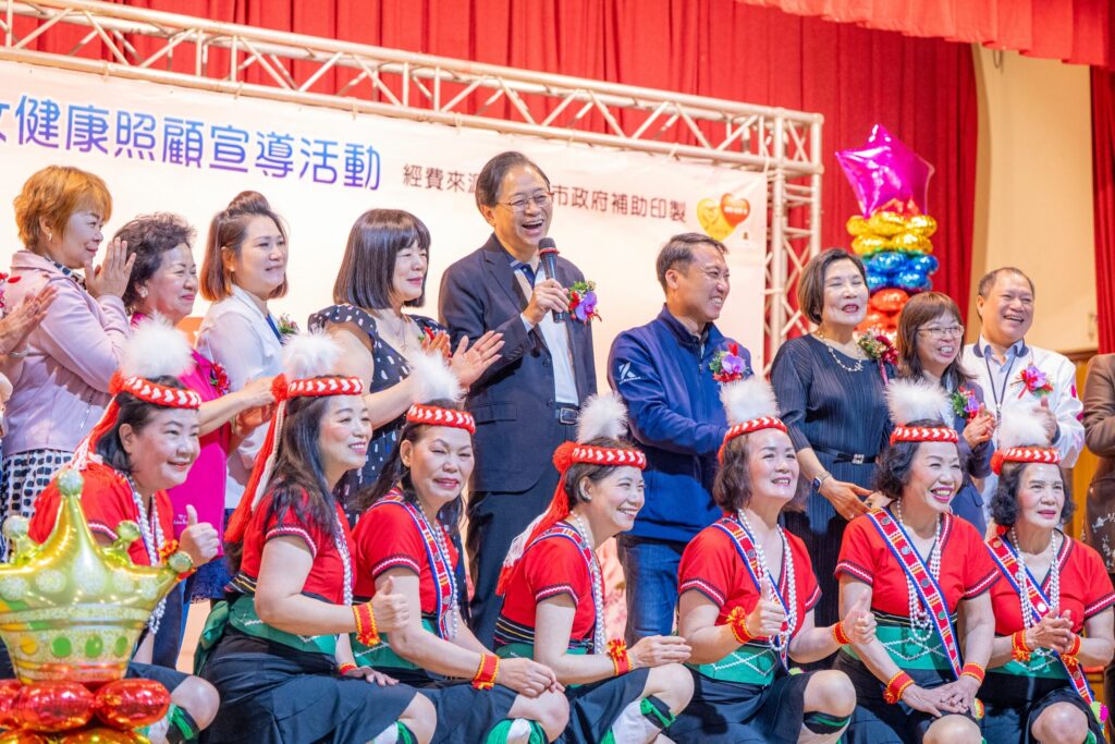 提前慶祝母親節！張善政表揚13模範婆媳-感謝無私奉獻