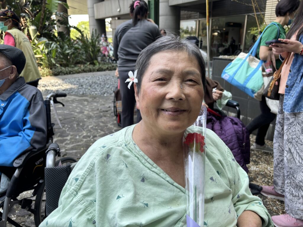 桃園長庚歡慶母親節-陪民眾賞桐感受音樂魅力