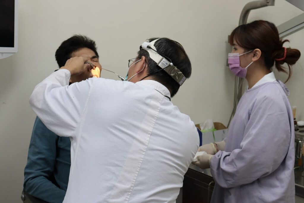 罕見蝶竇發炎膿腫出現複視及吞嚥障礙-檢查壓迫腦神經險釀禍