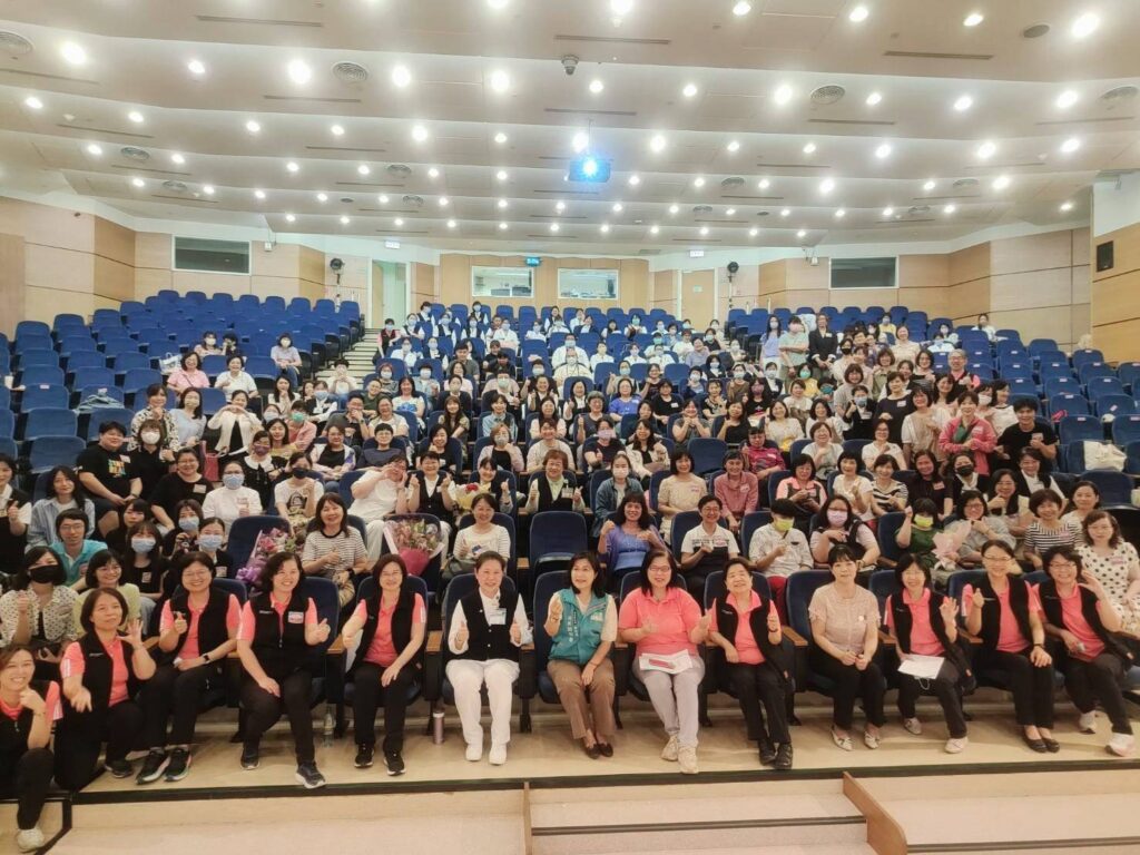 嘉義縣護理師公會慶祝護師節　向白衣天使致敬