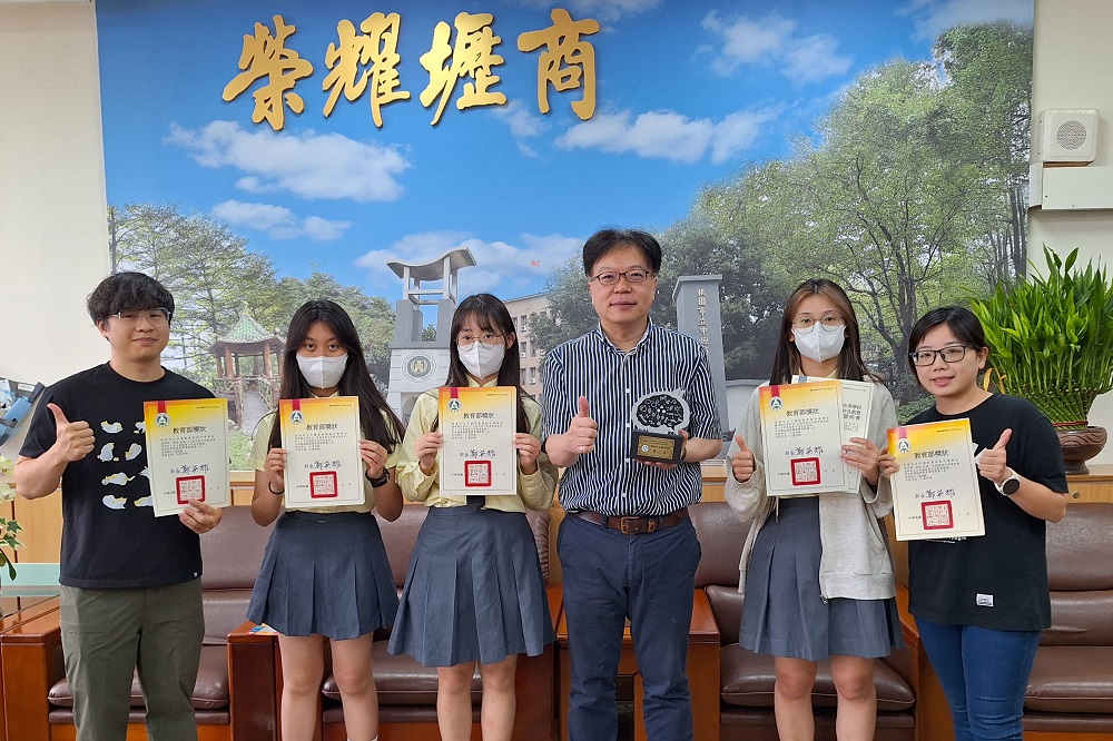 全國專題實作及創意競賽傳捷報-中壢高商脫穎而出創佳績