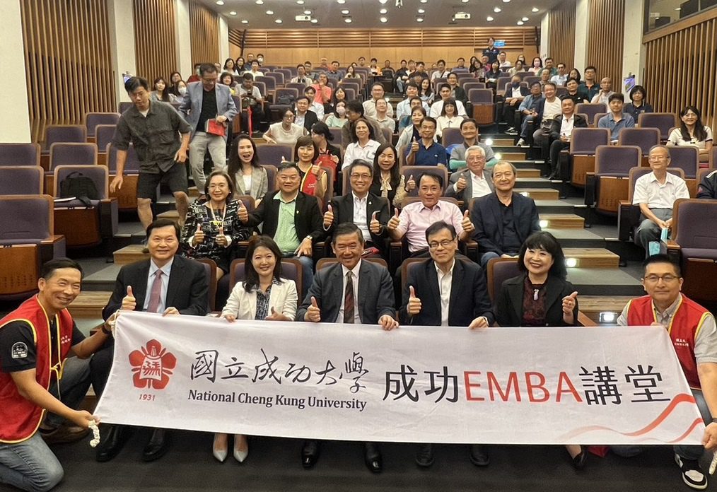 佳世達集團陳其宏分享大艦隊醫療產業藝群集團王正坤倡推國產醫材國際化