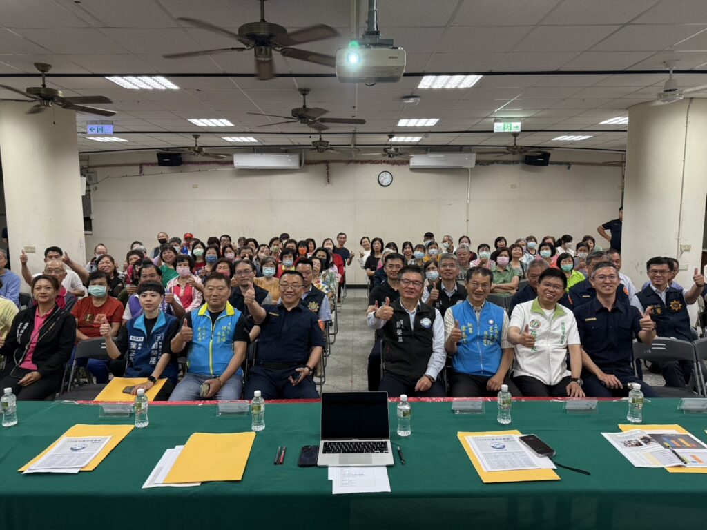 龍潭警前進社區-向民眾宣導防詐知識