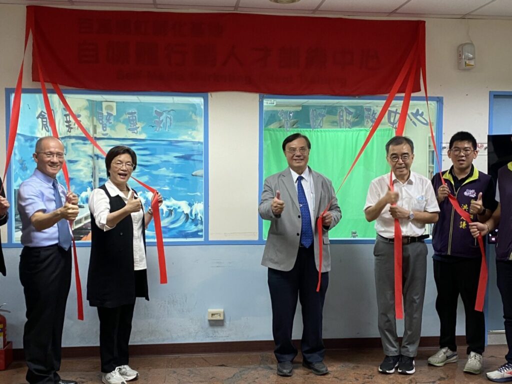 建國科大啟用「網紅孵化基地」-推動青年挺進數位舞台