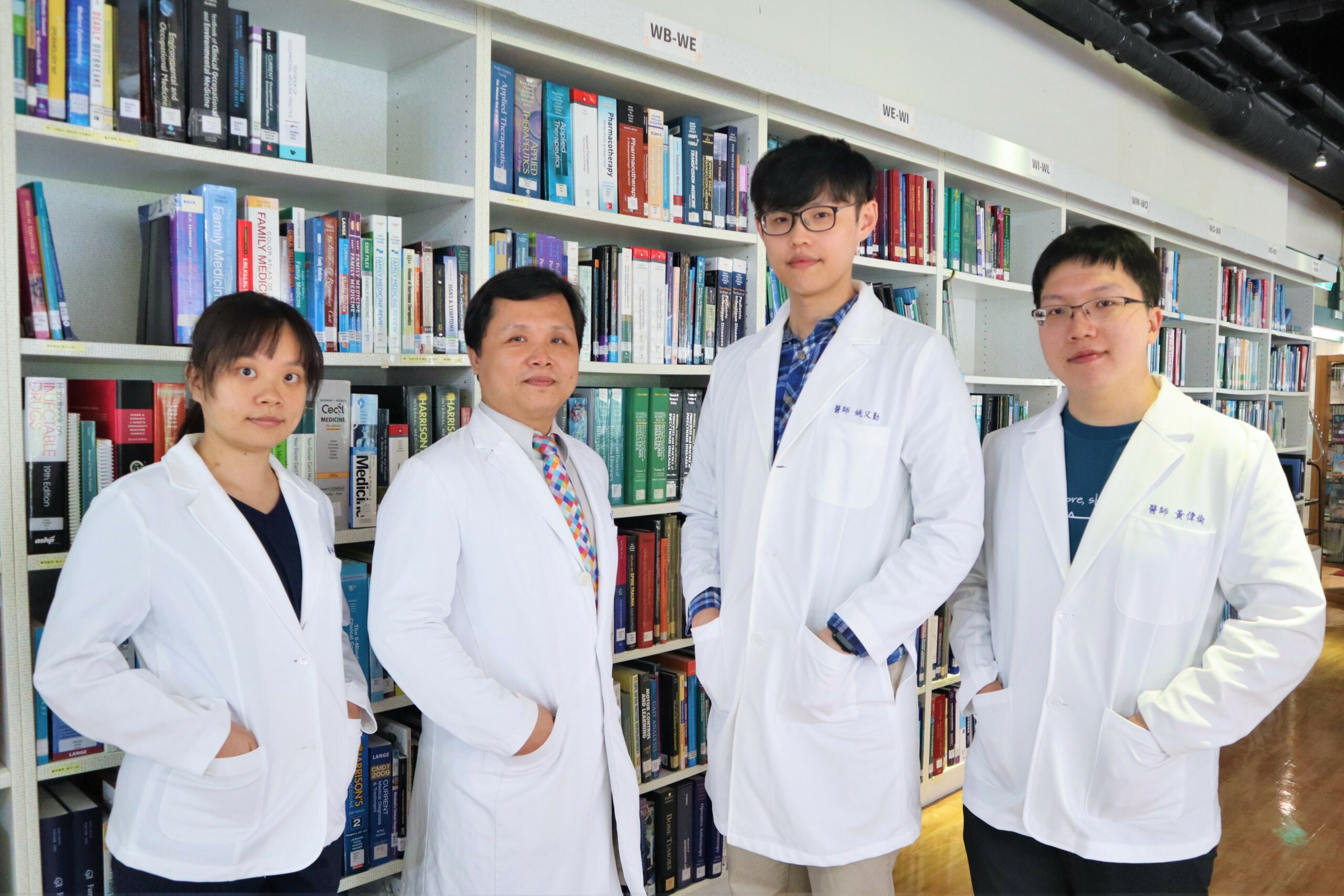 部桃帶頭攻植牙難題 創新「玻璃陶瓷噴塗」技術登國際期刊 - 台北郵報 | The Taipei Post 部桃帶頭攻植牙難題 創新「玻璃陶瓷噴塗」技術登國際期刊 - 台北郵報 | The Taipei Post