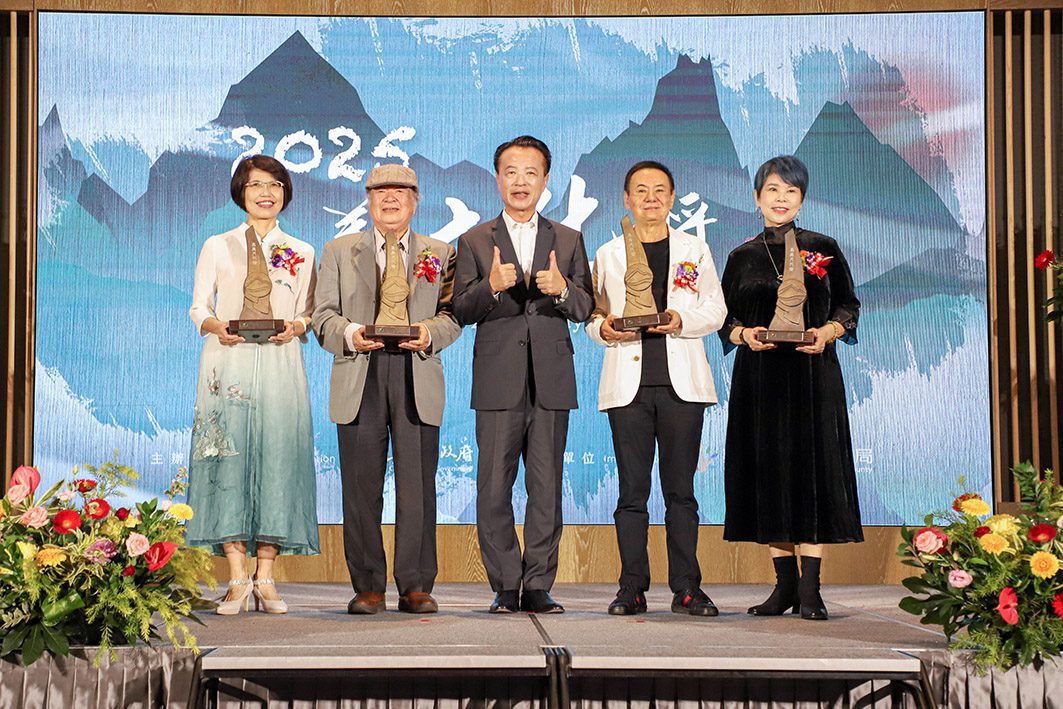 第4屆嘉義文化獎得主出爐 蔡振南榮獲特別獎 - 台北郵報 | The Taipei Post 第4屆嘉義文化獎得主出爐 蔡振南榮獲特別獎 - 台北郵報 | The Taipei Post