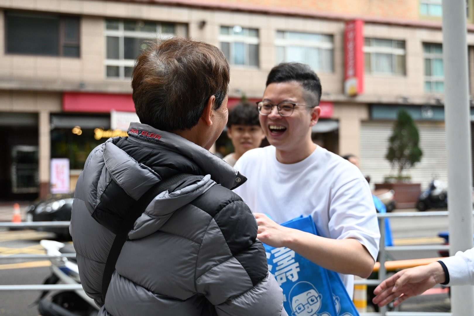 黃世杰披綠袍參選桃園市長 凌濤：應先為SRF電廠案向市民道歉 - 台北郵報 | The Taipei Post