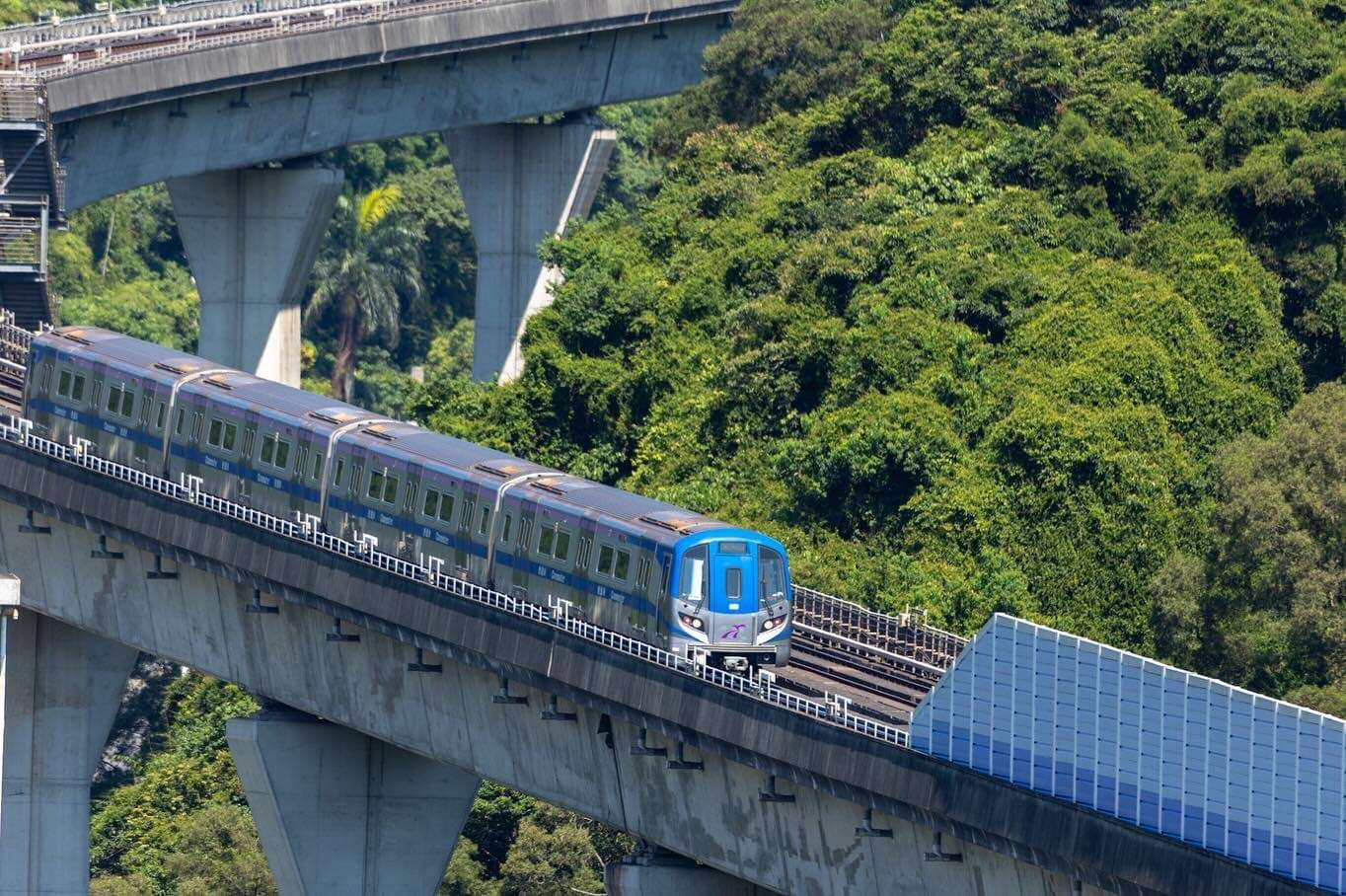 桃園機場捷運傳訊號異常 8列車延誤800人受影響 - 台北郵報 | The Taipei Post 桃園機場捷運傳訊號異常 8列車延誤800人受影響 - 台北郵報 | The Taipei Post