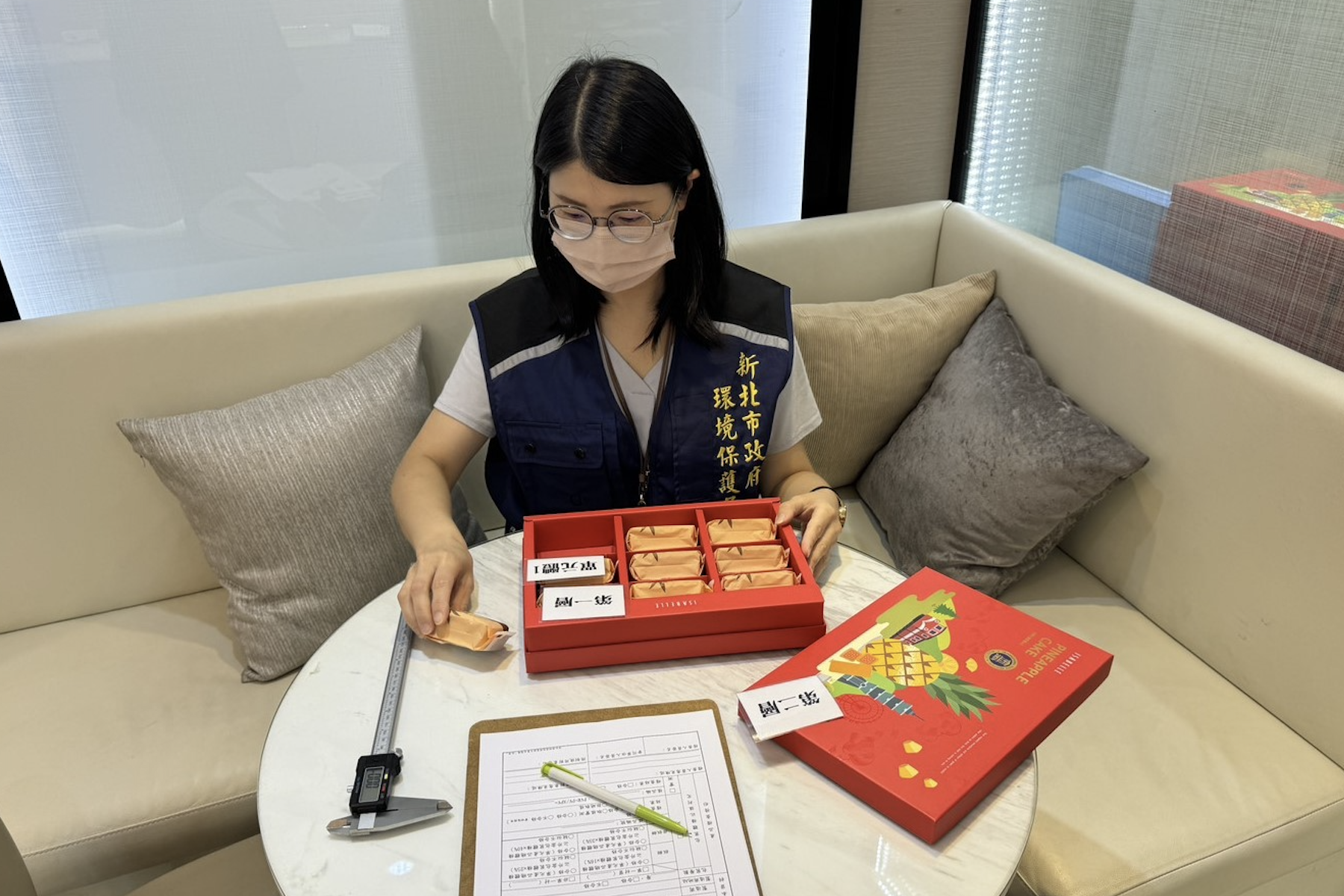 響應綠色消費新北抽查203件中秋禮盒 全數符合限制過度包裝規範 - 台北郵報 | The Taipei Post 響應綠色消費新北抽查203件中秋禮盒 全數符合限制過度包裝規範 - 台北郵報 | The Taipei Post